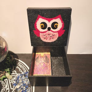Custom Witchcraft Altar Box – Healing Crystal Storage, Tarot Deck Holder, Wooden Keepsake Box, Personalized Witch Gift