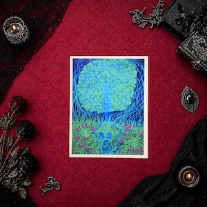 Lámina surrealista del Árbol de la Vida con calaveras, arte mural gótico con setas (5x7", edición abierta)