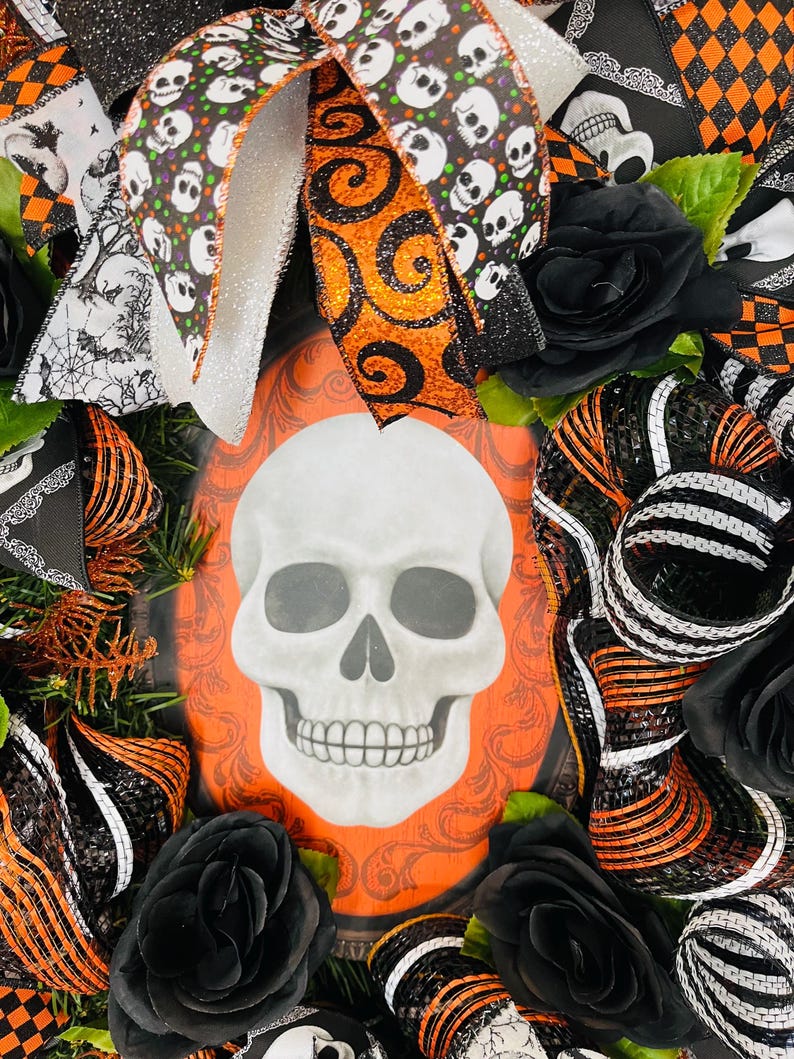 Skull Roses And Ribbon Skull Halloween Wreath, Black Roses, Gothic Front Door Decor - Etsy