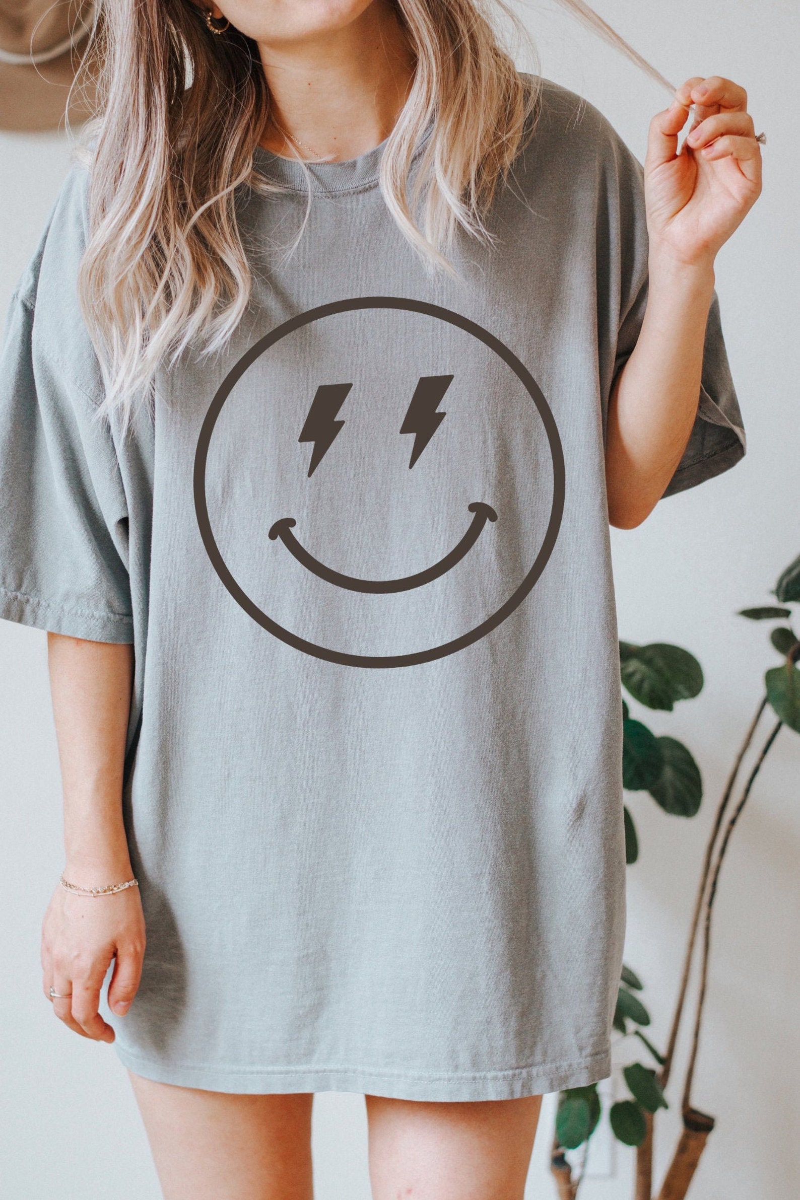 Vintage smiley face shirt preppy clothes smiley line art | Etsy