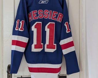 Vintage CCM New York Rangers Mark Messier #11 Home Jersey | Stitched | Men's Large
