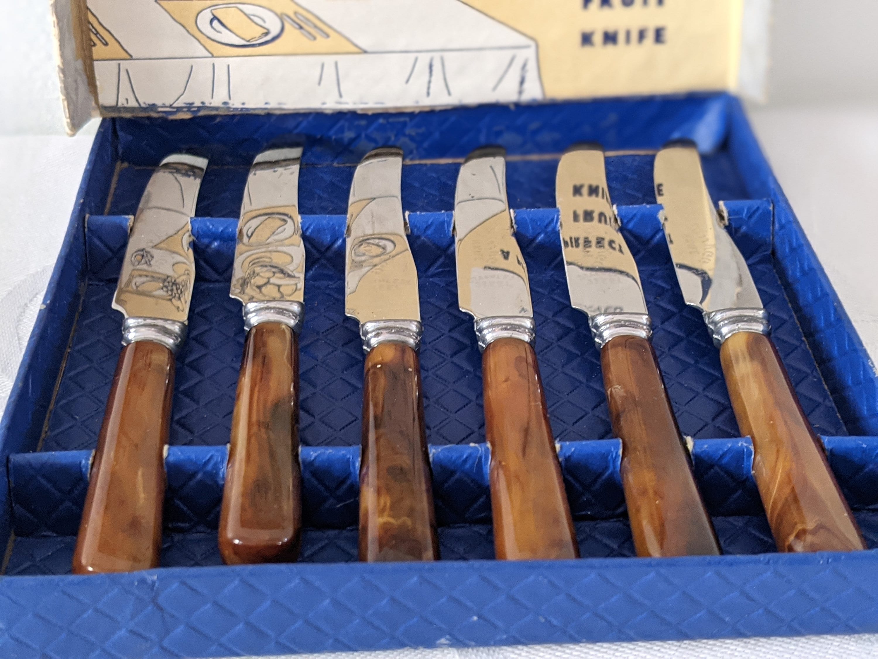 Vintage Dinkee Mini Knife Set, Bakelite Handles, Dinkee Mini