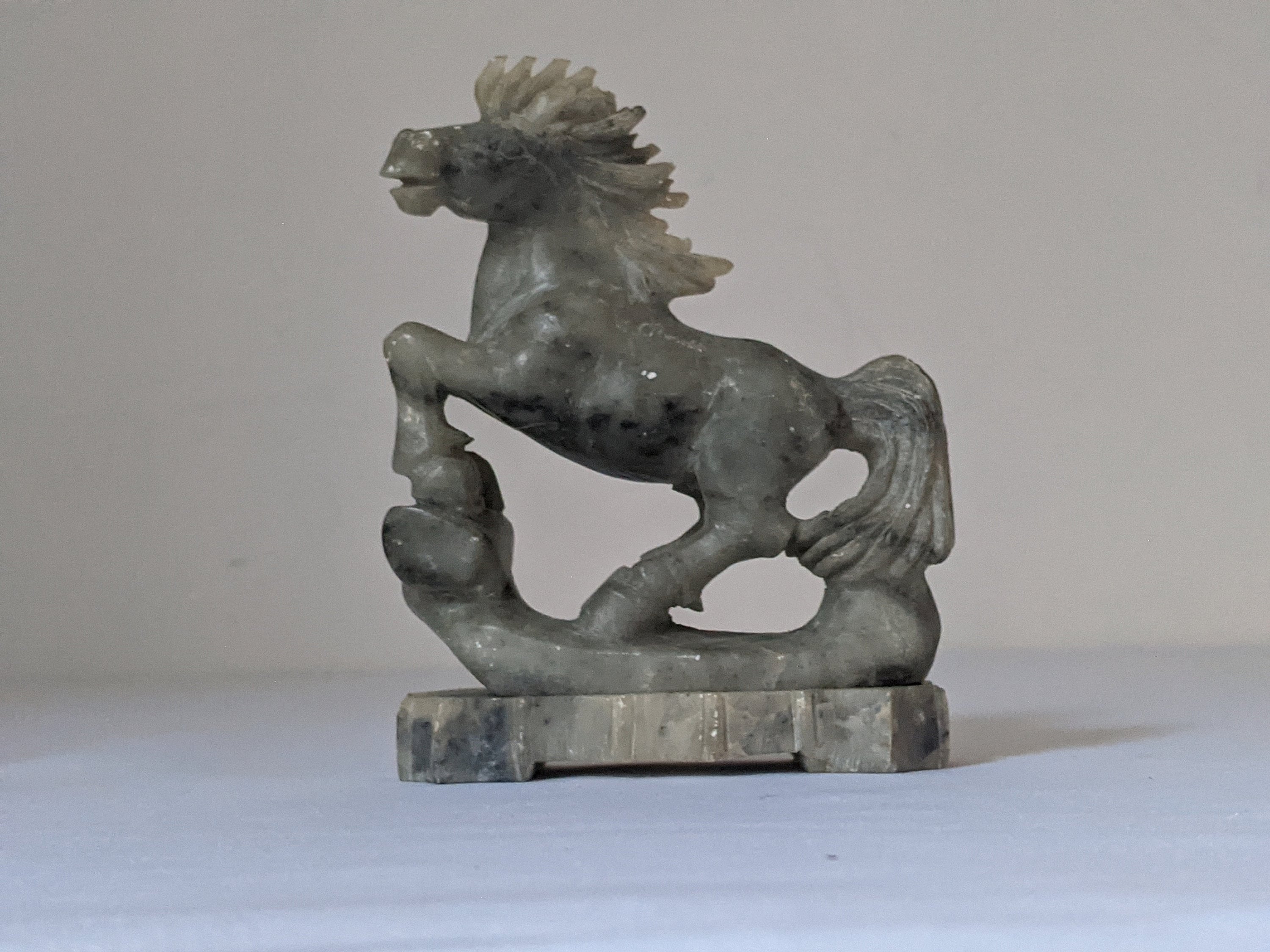Soapstone Horse: Timeless Elegance in Handcrafted Artistry