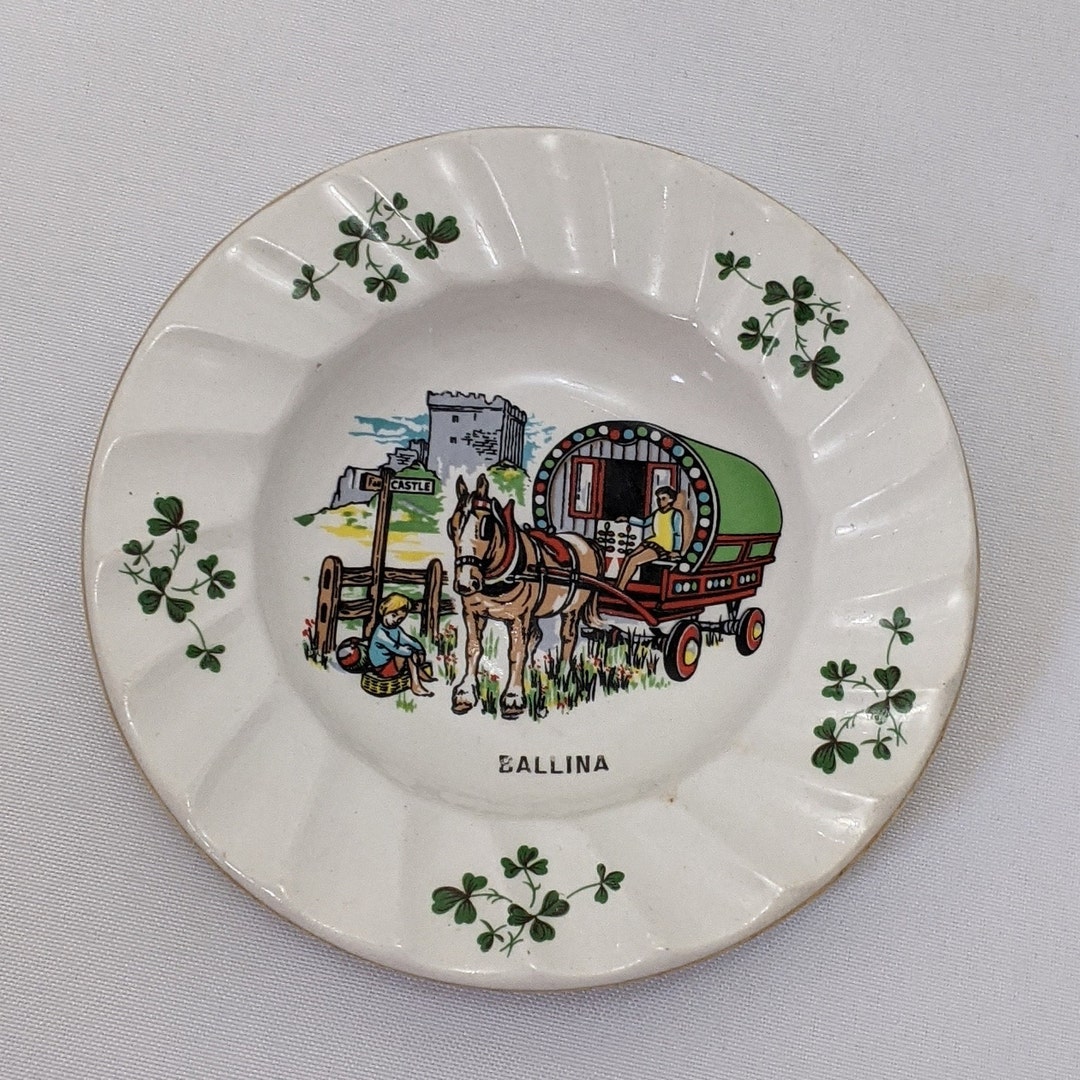 Carrigaline Pottery Ireland Vintage Ashtray Trinket Dish Small