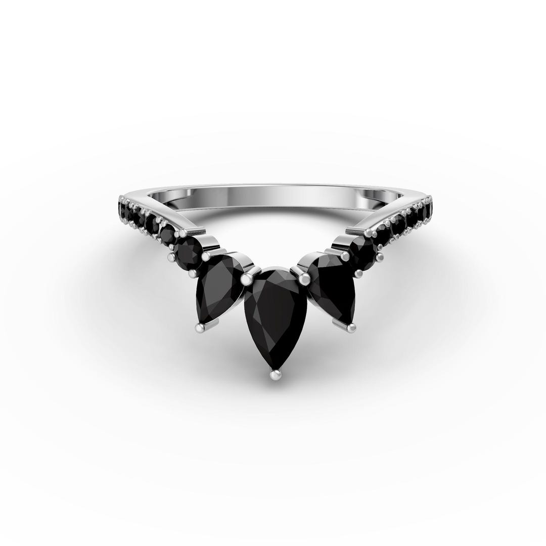 Curved Ring Round Ring with Ears