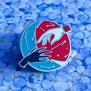 Regrets of That Day | Vanitas no Carte / Case Study of Vanitas Inspired - Glow in the Dark Enamel Pin