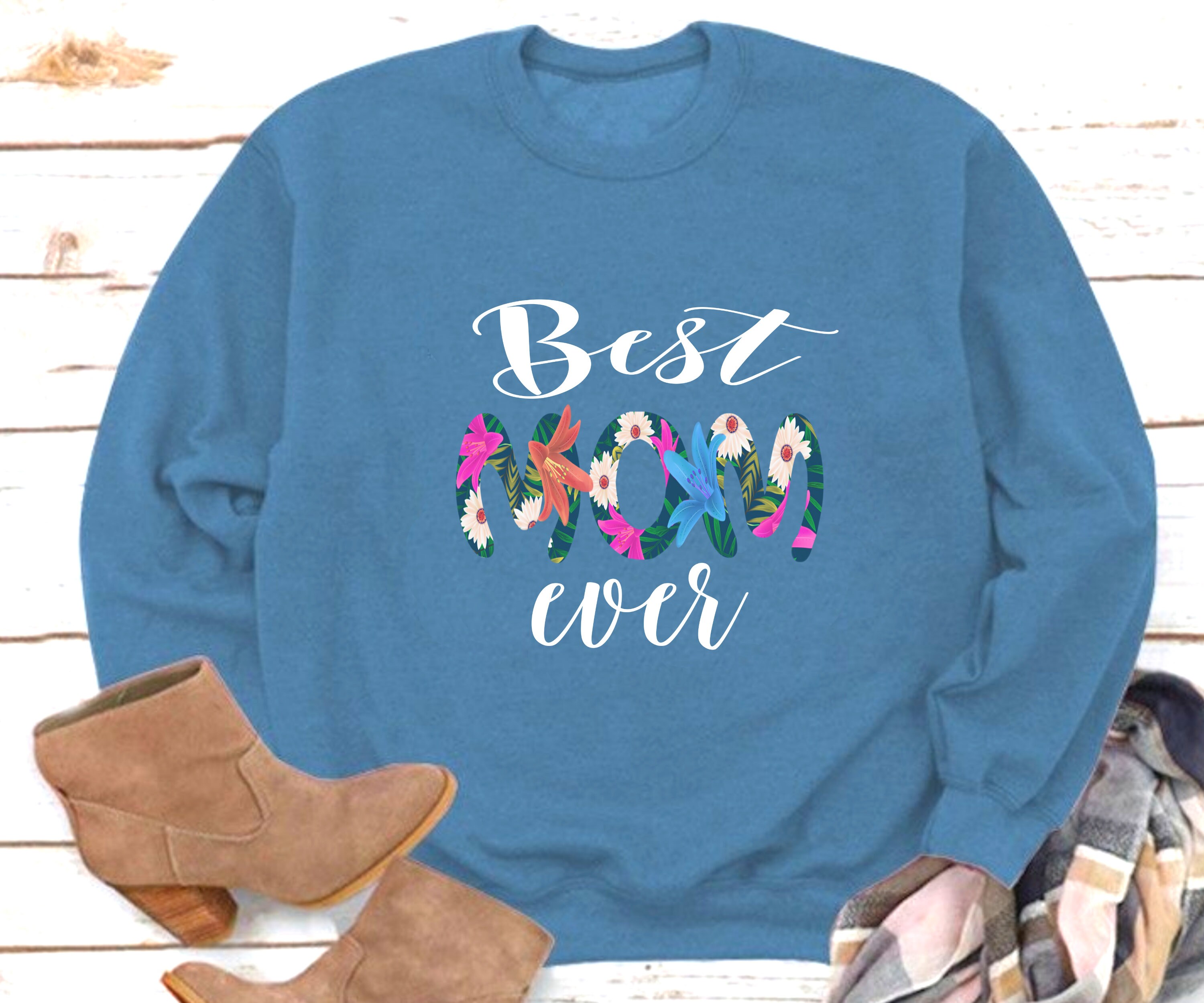 Best Mom Ever Sweatshirt Crewneck Sweater for Mom Graphict Etsy
