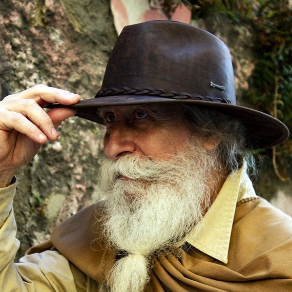 Leather hat deals