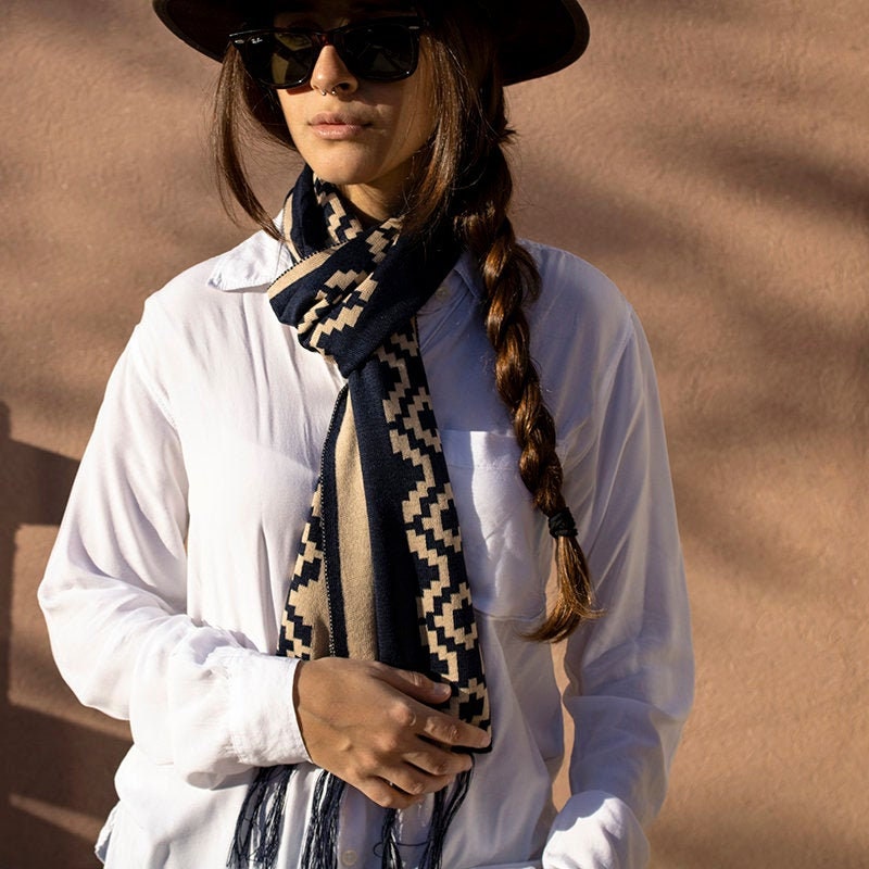 bufanda con guarda pampa