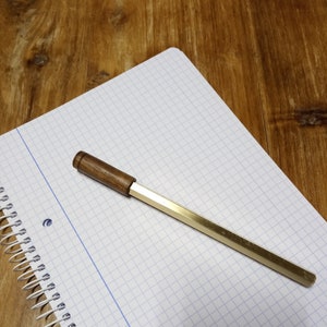 Big - Pal Hex Pen (Tintennachfüllung aus Bic-Stifte)