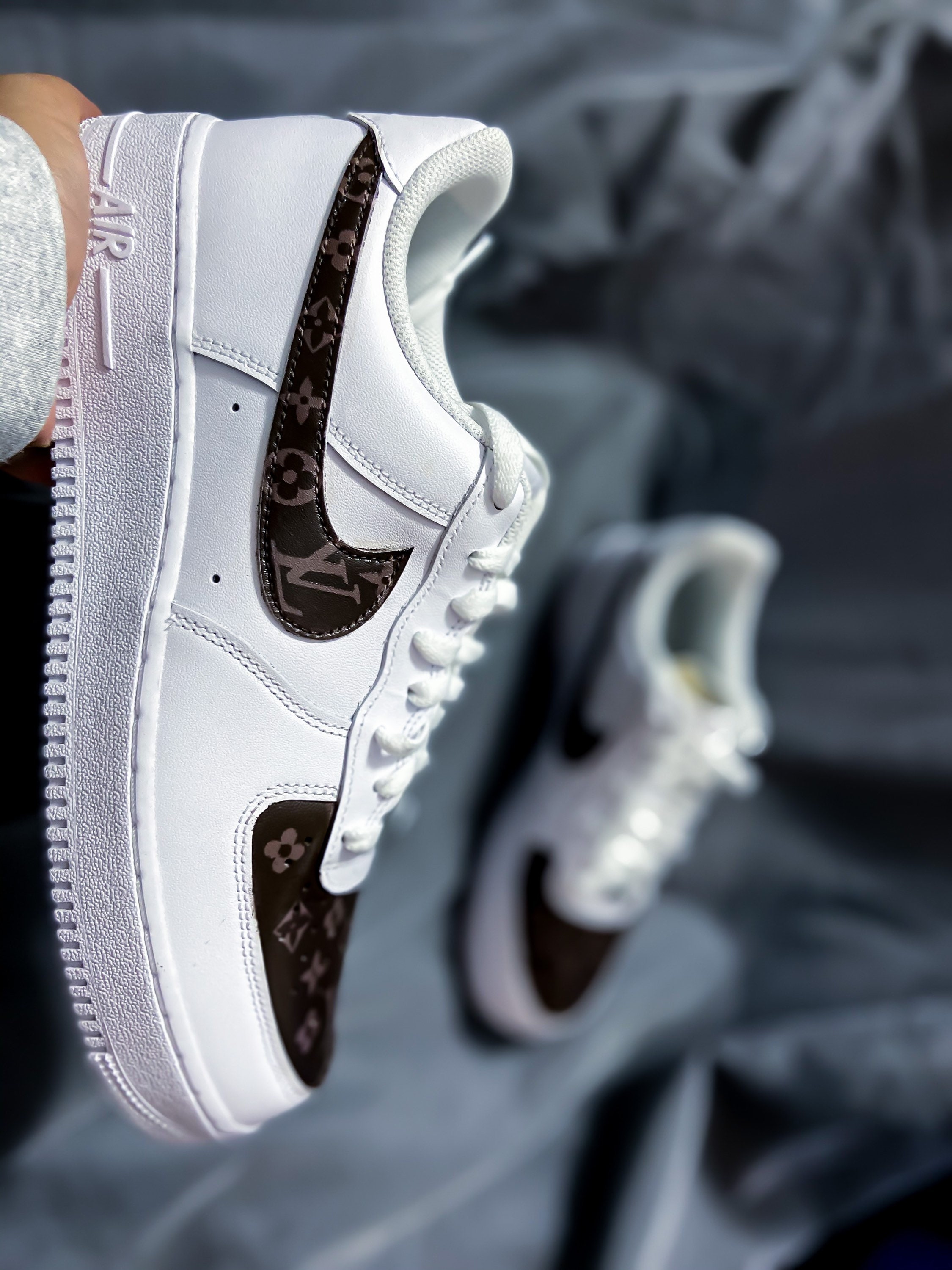 moremi customs air force