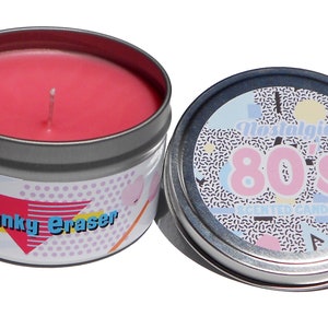 Vela perfumada con borrador grueso nostálgico de los años 80. Una vela genial. Un regalo único.