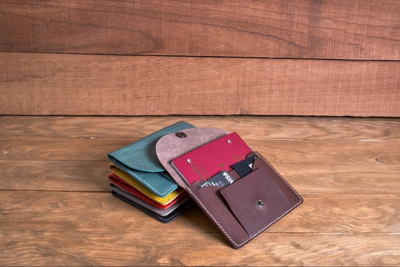 Cartera de viaje de cuero personalizada, 6 colores diferentes, tarjetero de viaje hecho a mano, regalo para hombre y mujer, funda para pasaporte imagen 6