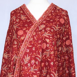 Mantón Pashmina Puro Sozni 40x80, Mantón Pashmina Bordado, Mantón Bordado Sozni, Mantón Pashmina Rojo, 80x40 pulgadas.