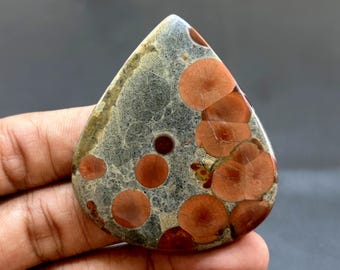 Cabochão de jaspe papoula natural. Pedra preciosa solta de jaspe papoula, semipreciosa, feito à mão. Cabochão nº 2177.