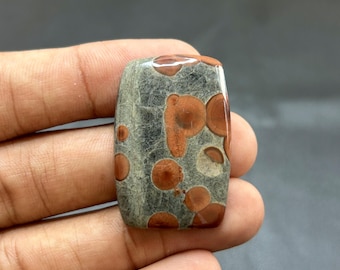 Cabochão de jaspe papoula natural. Pedra preciosa solta de jaspe papoula, semipreciosa, feito à mão. Cabochão nº 2195.