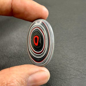 Cabochon de fordite coloré multicolore de qualité de qualité Fordite AAA pour la fabrication de pendentifs code-- 24