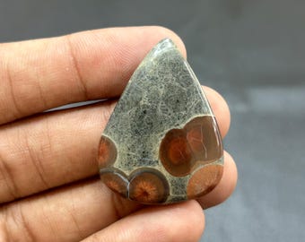 Cabochão de jaspe papoula natural. Pedra preciosa solta de jaspe papoula, semipreciosa, feito à mão. Cabochão nº 2194.