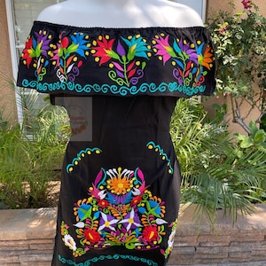 Vestido Lotus campesino hermoso bordado colorido, vestido mexicano elegante bordado, beautiful embroidered dress with colorful design