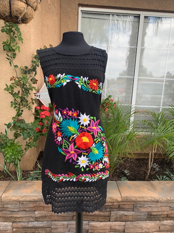 Vestido Ramo Fino, Sleeveless Embroidered Dress, Colorful Embroidery, Elegant Dresses