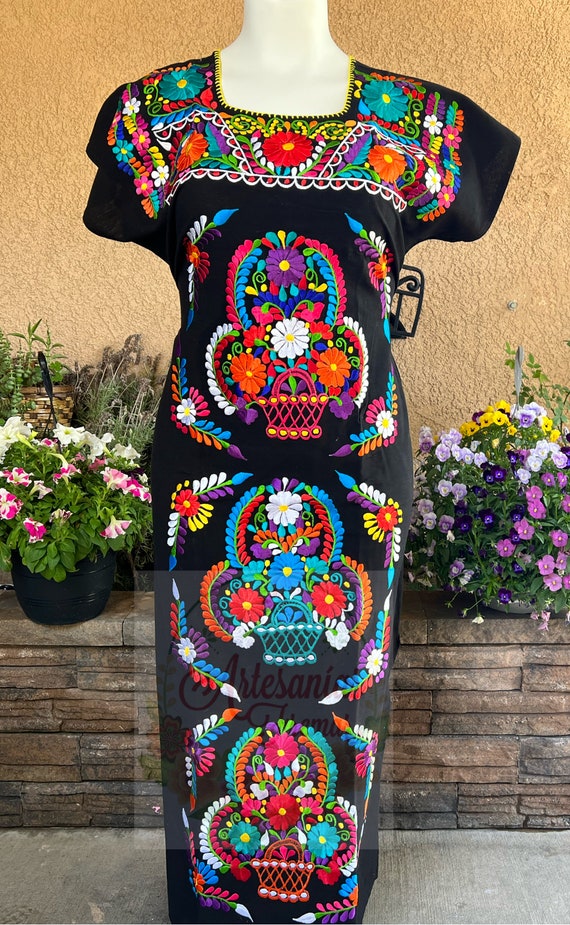 Vestido Regina Hermoso Con Bordado De Canasta vestido Bordado