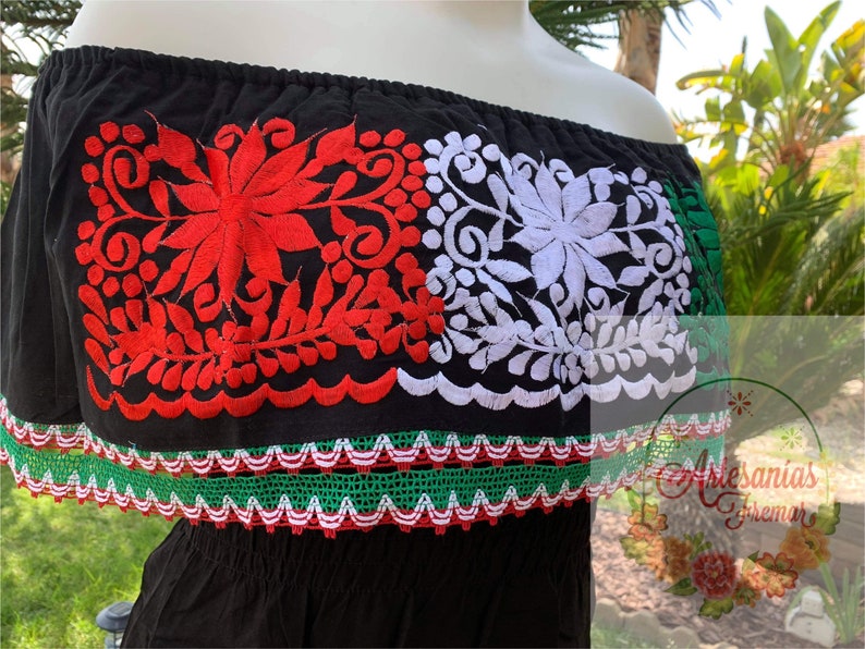 ALL SIZESTricolor Beautiful Floral Embroidered Blouse, Floral Embroidery, Blusa Mexicana, Blusa Campesina, Blusas Bordadas Hermosas image 4