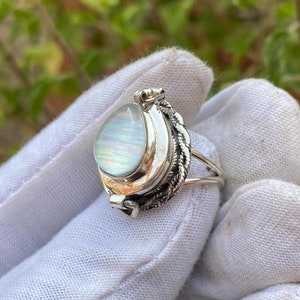 Faceted Opal Poison Ring,925 Sterling Silver Opal Ring, Handmade Compartment Pill Box Jewellery, Small Box Jewellry, Gift for Special Person