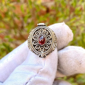 Natural Garnet Poison Ring, Handmade 925 Sterling Silver Locket Antique Poisoner Ring, Compartment Pill Box Jewellery, Christmas Day Gifted