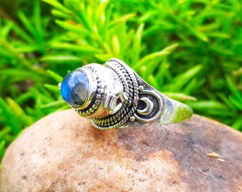 Handmade Labradorite Pill Box Ring: 925 Sterling Silver Plated Jewellery