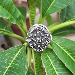 Poison Ring, 925 Sterling Silver Jewellery, Handmade Pill Box Jewellery, Oval shape hidden Compartment Ring, Christmas Day Gift Special
