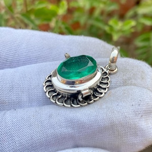 Faceted Green onyx Pendant, Compartment necklace, 925 Sterling Silver pendant, Handmade Locket pill box Necklace,  Mother&#39;s Day Gift For Mom
