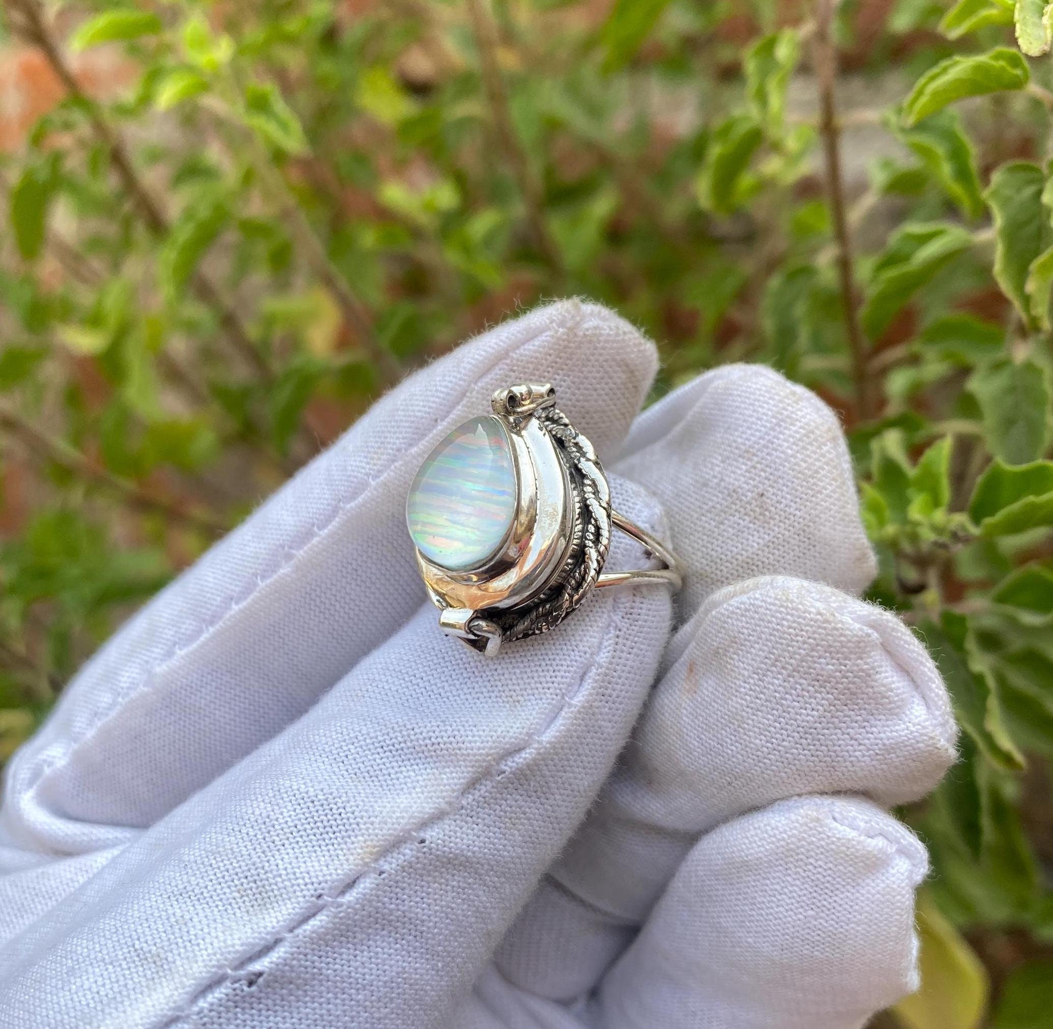 Opal poison ring discount