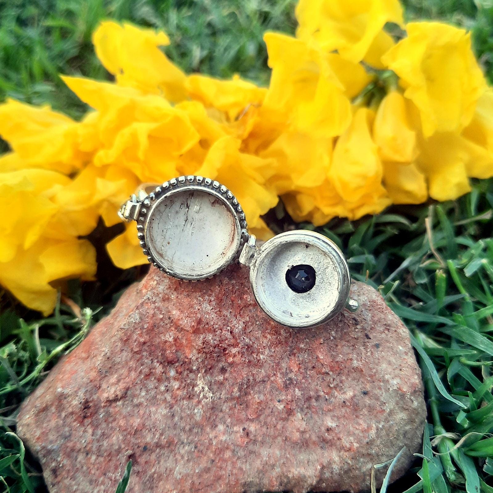 Black Onyx Poison Ring, 925 Sterling Silver Plated Compartment