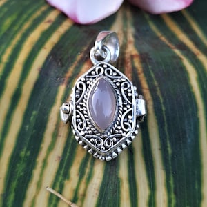 Rose Quartz Poison Pendant, Handmade Sterling Silver 925 Jewellery, Unique Pill Box Design, Perfect Christmas Gift for Her