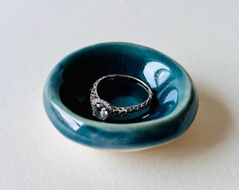 Plato pequeño para anillos con diseño de selva tropical, bandeja para joyas, soporte para anillos, regalo de compromiso, plato para anillos de boda