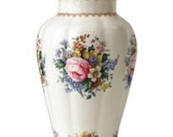 Royal Albert montrose vase 17.5cm(h) Lady Carlyle