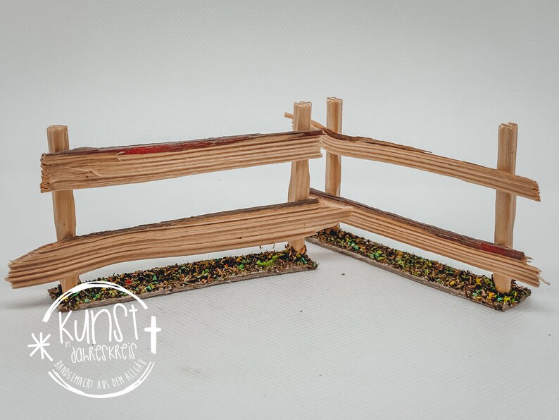 Miniatur-Zaun Mit Blauem Briefkasten – 13x10 Cm, Aus Harz, Für Feengärten & Deko