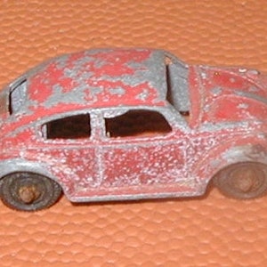 Volkswagen Beetle vintage diecast toy car kids toy