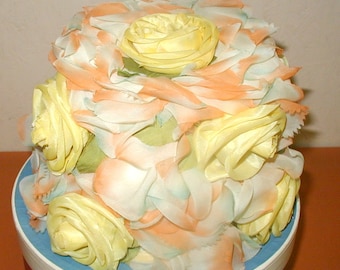 Antique Lucila Mendez Ladies Hat Silk hat with original hat box yellow and orange rose flower