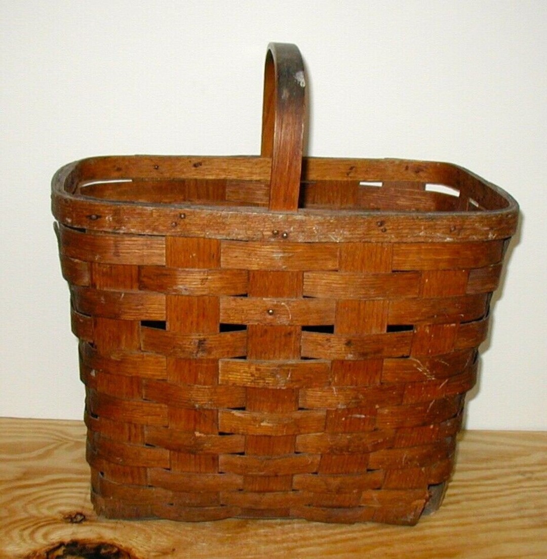 Vintage Woven Wood Strip Picnic Pie Basket, Sewing Basket, Magazine