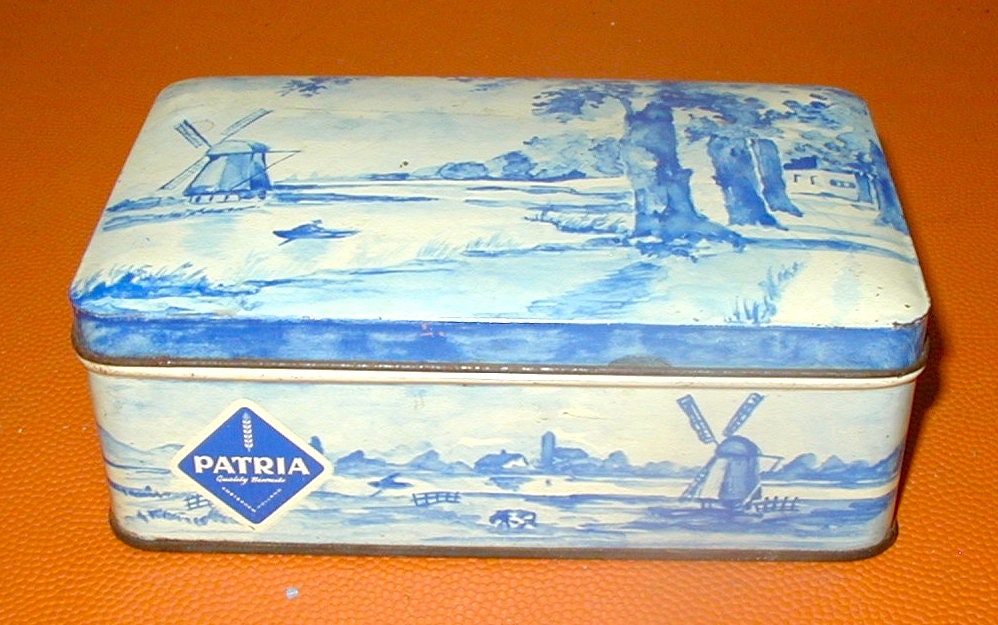 Patria vintage tin can blue windmill woods