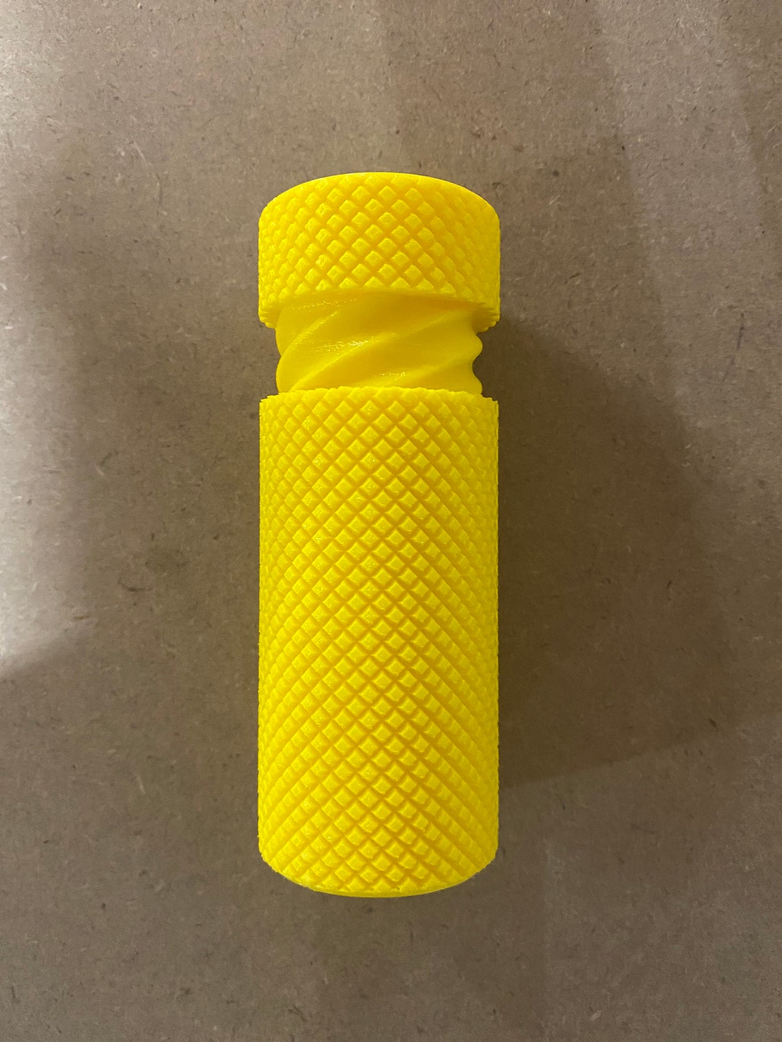 Knurled Twist Container/ Desk Fidget Etsy