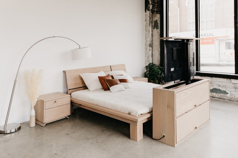 LYRA Hidden Popup TV Light White Oak End of Bed TV