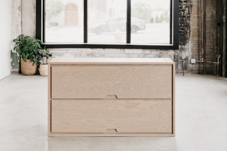 LYRA Hidden Popup TV Light White Oak End of Bed TV