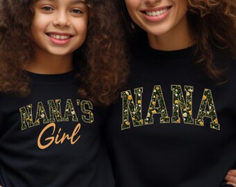 Sudadera de Nana y niña de Nana, sudaderas de Nana, sudaderas a juego para Nana y su hija, sudaderas de otoño, regalo para Nana, letra universitaria de flores silvestres de oliva