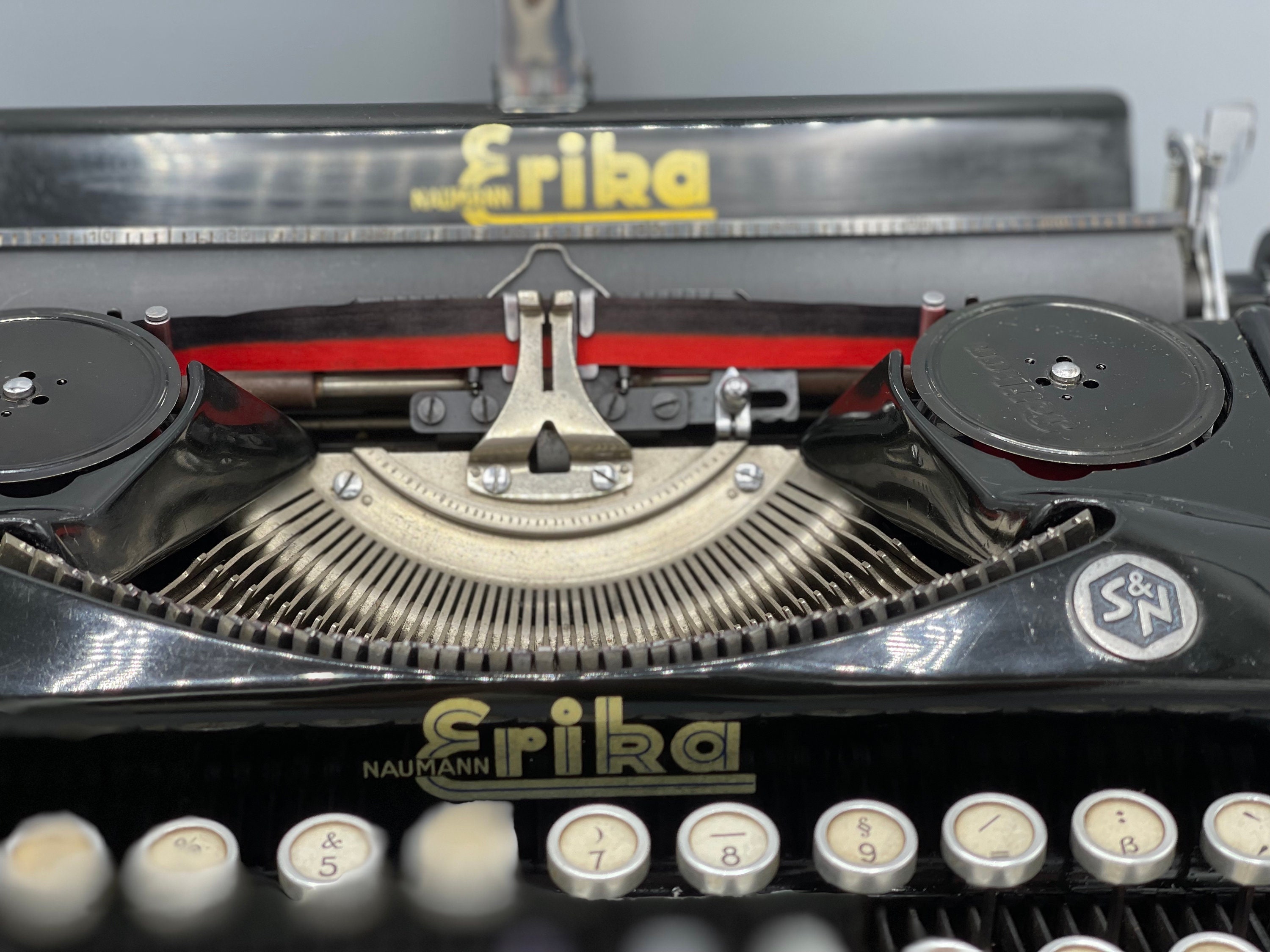 Rare, Collectable 1939 Vintage Erika 5 Typewriter From