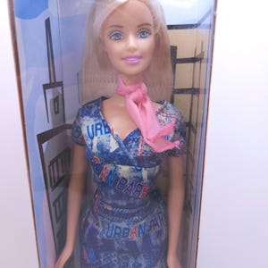 City Style Barbie - Mattel 2003