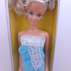 Barbie Doll - Fun to Dress Barbie 1992 (Mattel)