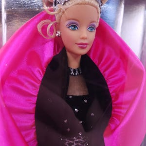 1998 Happy Holidays Barbie (Mattel), Gift for Collectors, New in Box, Special Edition