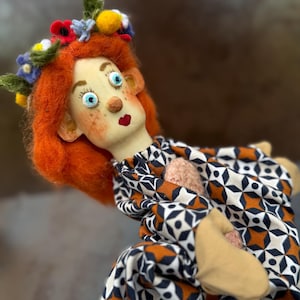 Unique Wooden-Textile Hand Puppet with Expressive Face – Handmade Character Puppet – Ideal for Theater, Kids, or Collectors